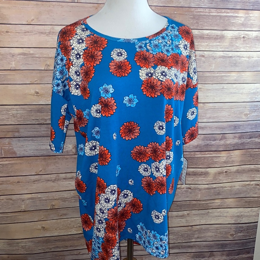 🎈Sale🎈NWT LuLaRoe Irma Floral Top